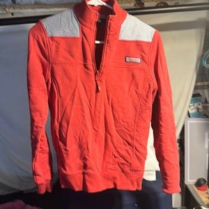 Vineyard vines, fleece pull over